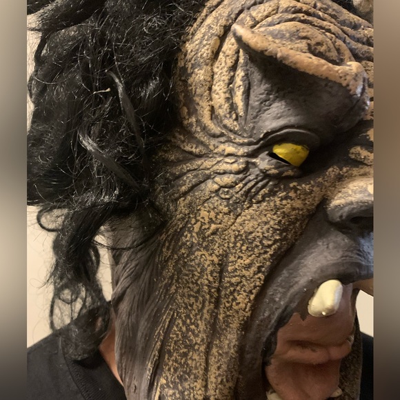 Nu Skin character mask Scary mask - Picture 3 of 3